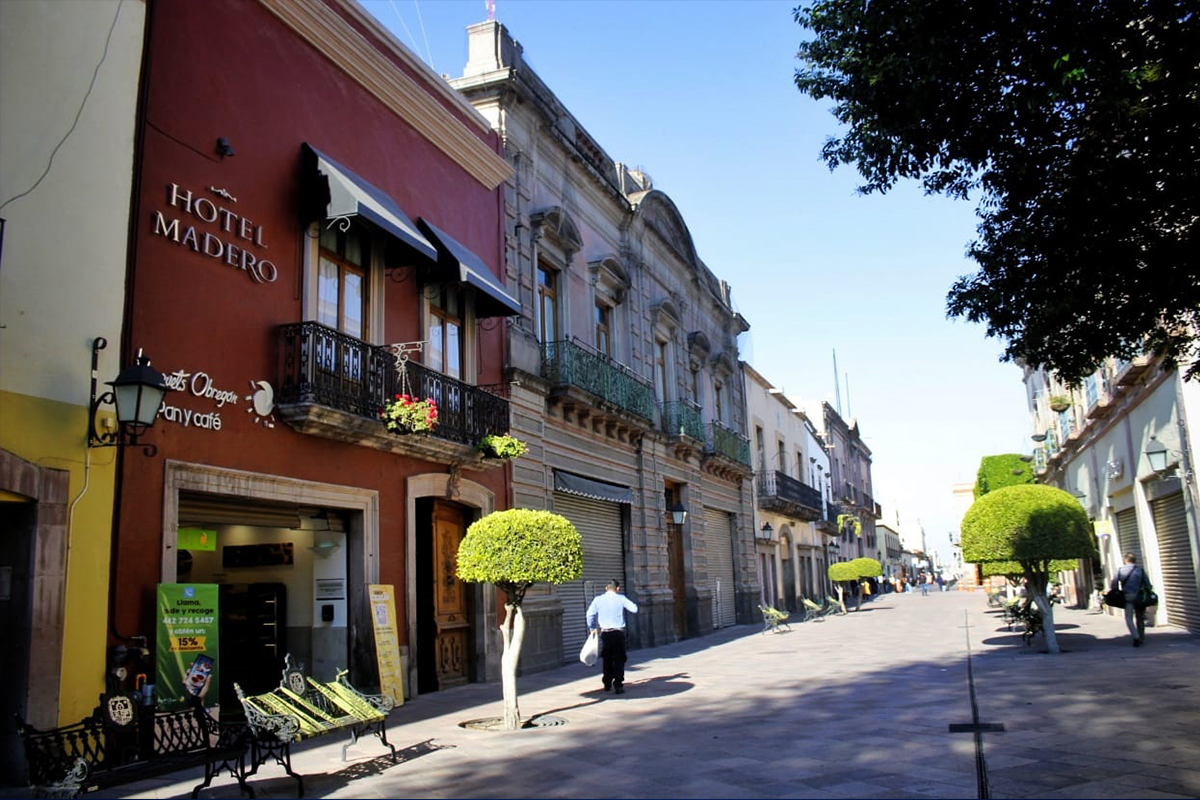 Comerciantes del Centro Histórico de Querétaro registran recuperación del 70 %