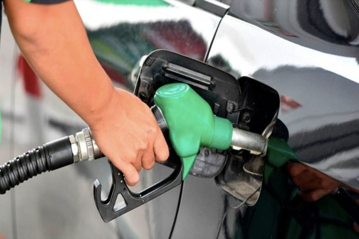 Hacienda aumenta subsidios para las gasolinas y el diésel