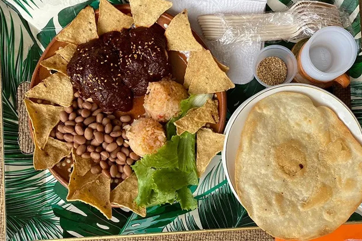 Recetas gastronómicas familiares deleitan en San José Iturbide