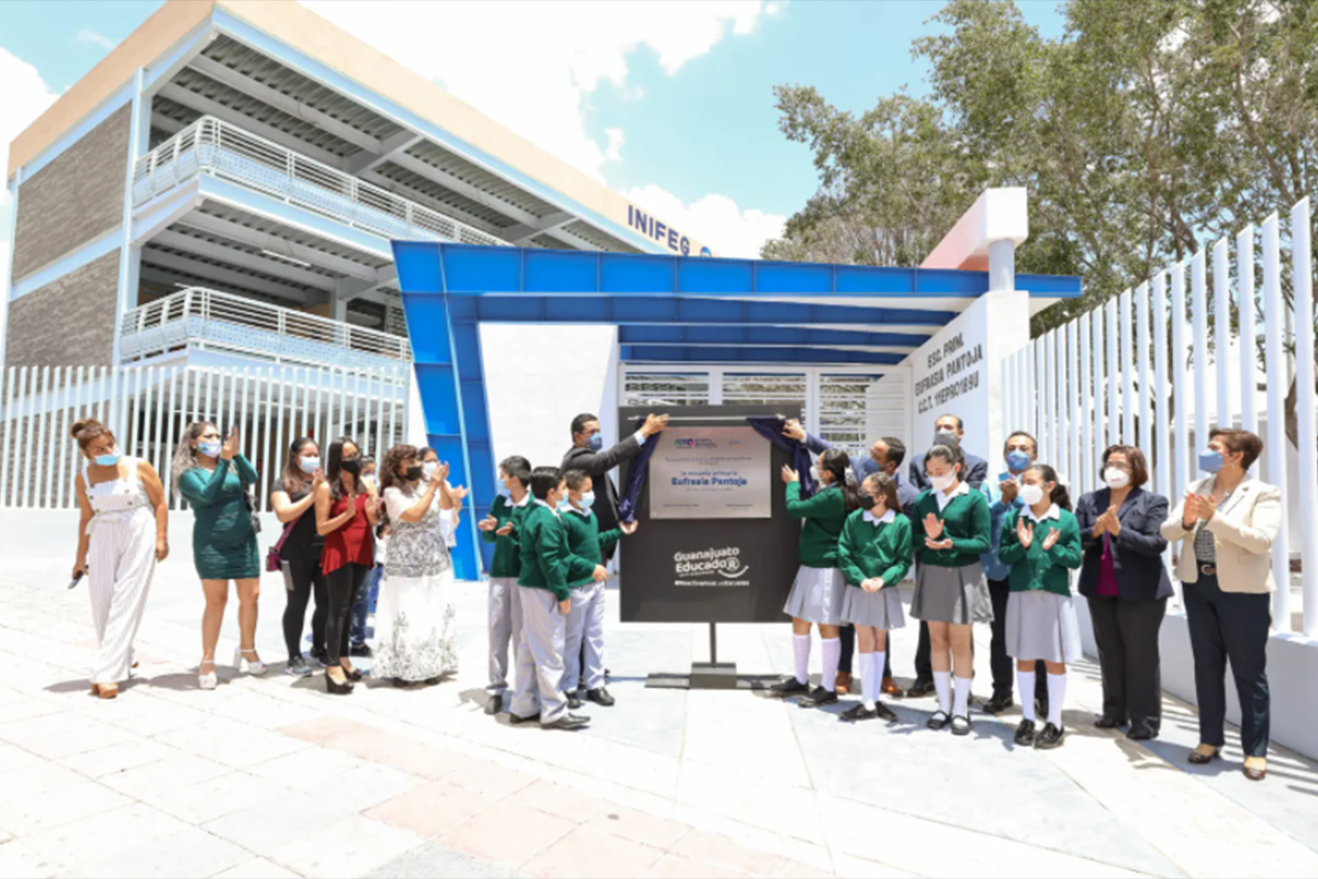 Inaugura Gobernador de Guanajuato la Escuela Primaria Eufrasia Pantoja
