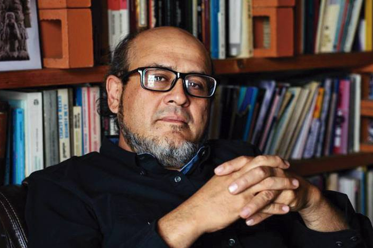 Zacatecano recibe el Premio de Novela Histórica Ignacio Solares