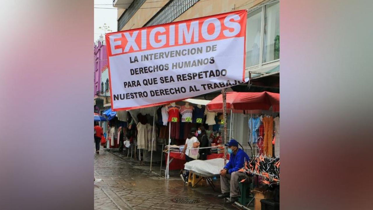 Comercio ambulante en Oaxaca de Juárez, tema del Ayuntamiento: Murat Hinojosa