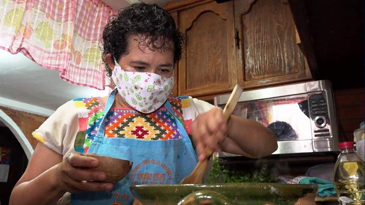 Reconocerán en España a cocinera indígena mexicana de Oaxaca