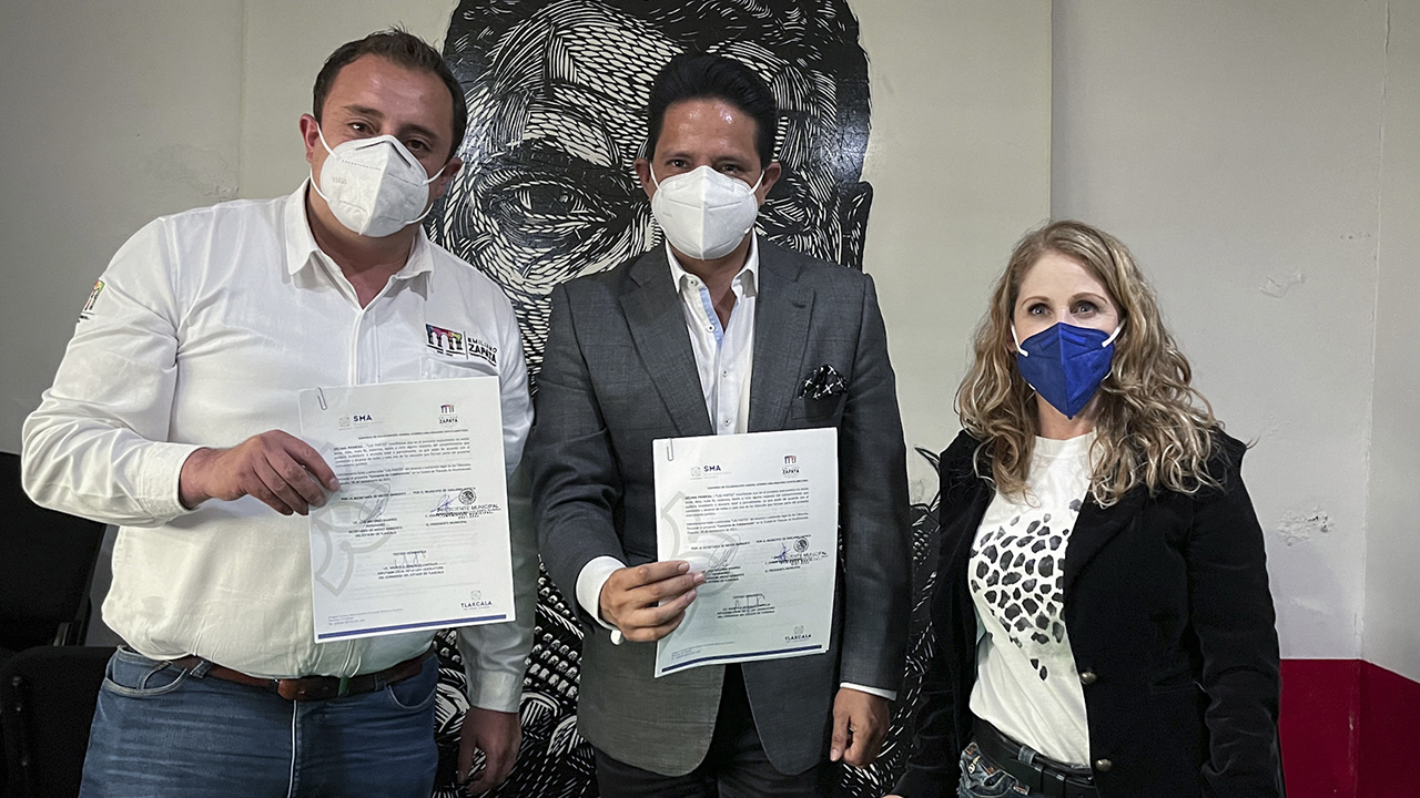 Firman convenio alcalde de Emiliano Zapata, Edgar Macías moreno y secretaría de medio ambiente del estado de Tlaxcala