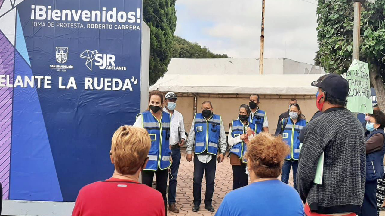 Coordina IVEQ atención a familias en La Rueda, San Juan del Río
