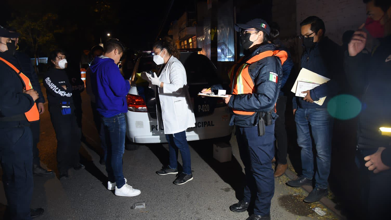 Tres personas detenidas y 14 infracciones en el primer día de alcoholímetro en Tlaxcala Capital