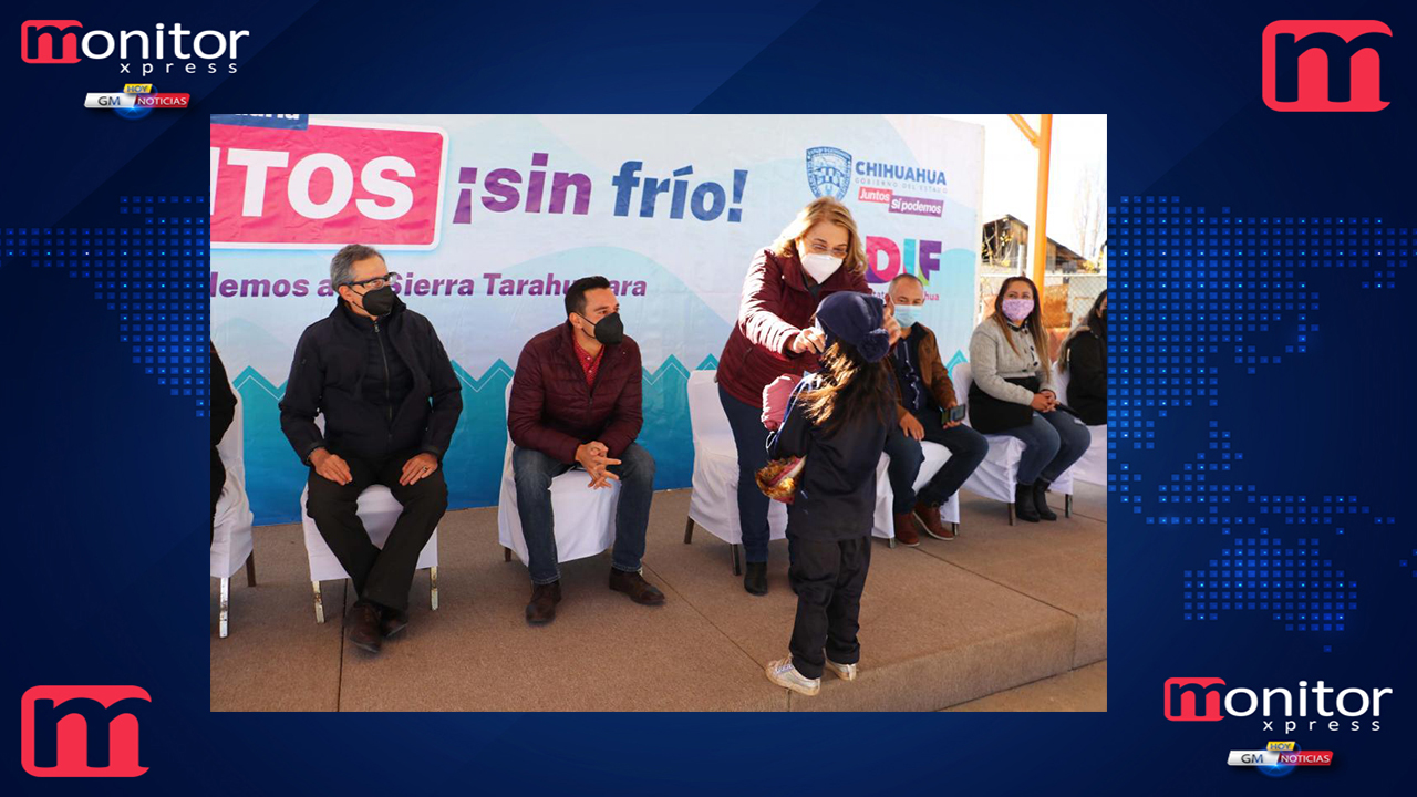 Distribuye DIF Estatal chamarras y bonetes en San Juanito como parte de la campaña “Juntos sin frío”