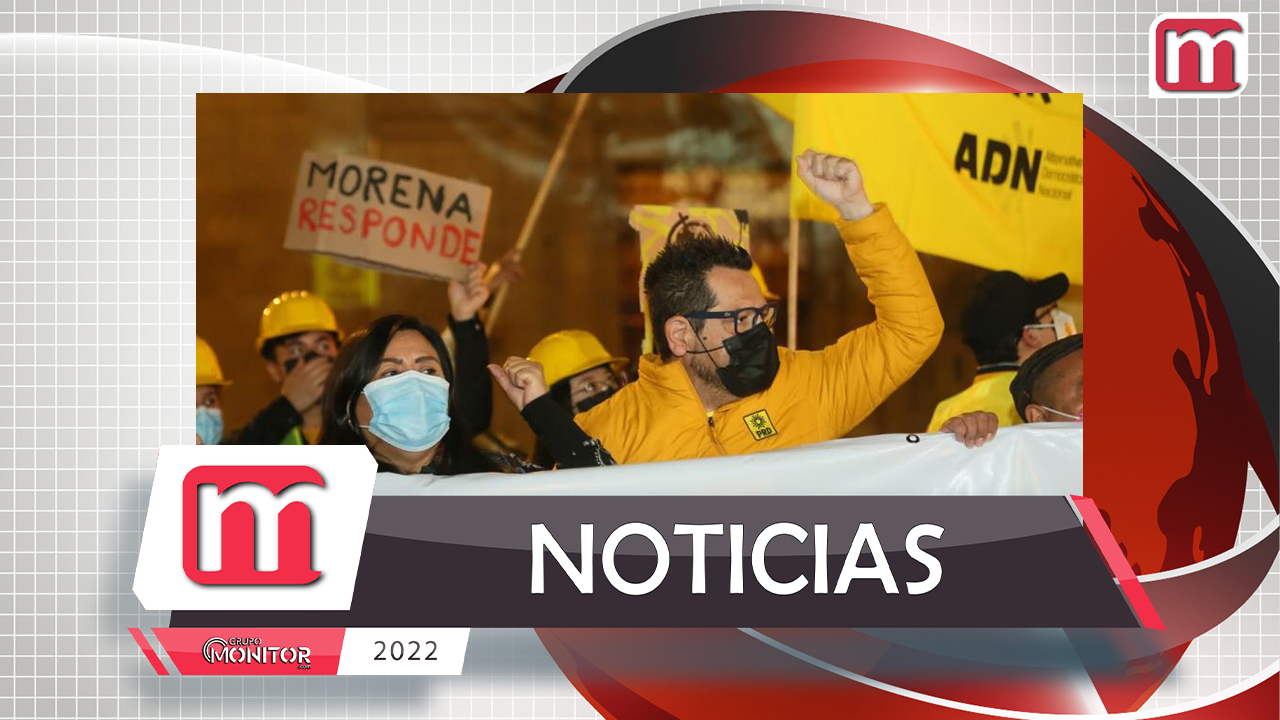 PRD protesta en Palacio Nacional; exigen energías limpias en Reforma Eléctrica