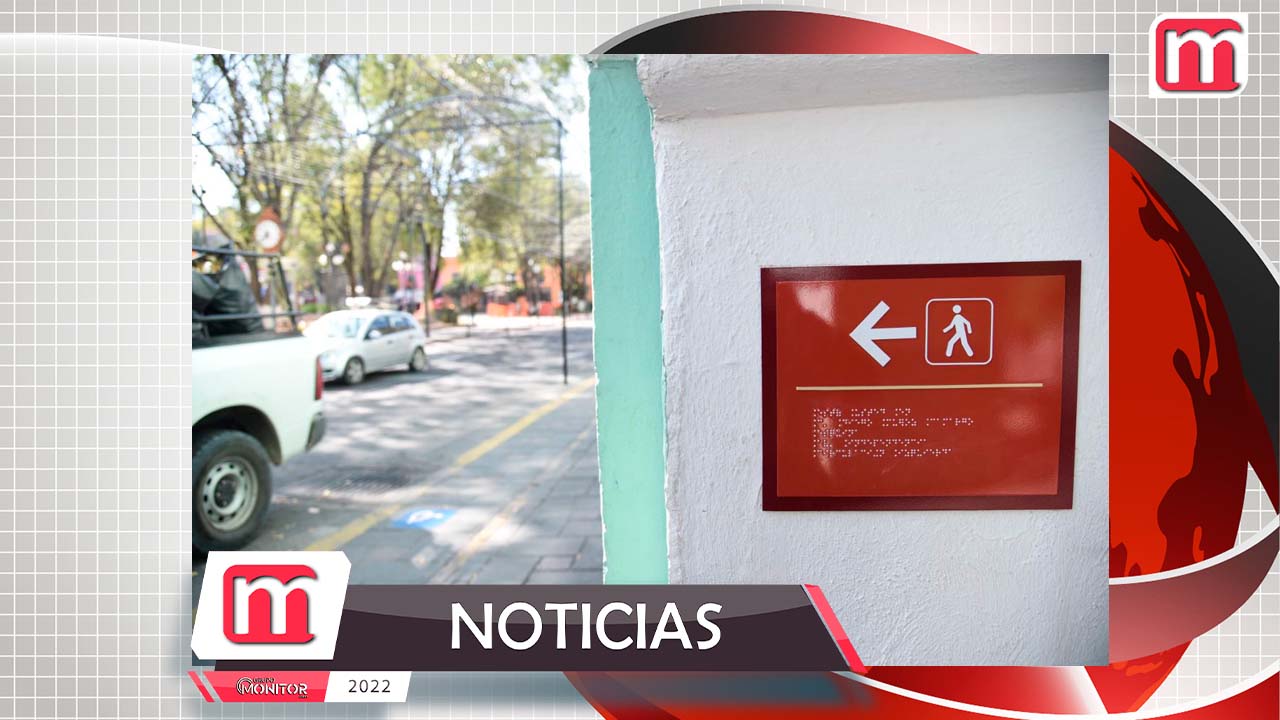Coloca Ayuntamiento de Tlaxcala placas con nomenclatura braille en el primer cuadro de la capital