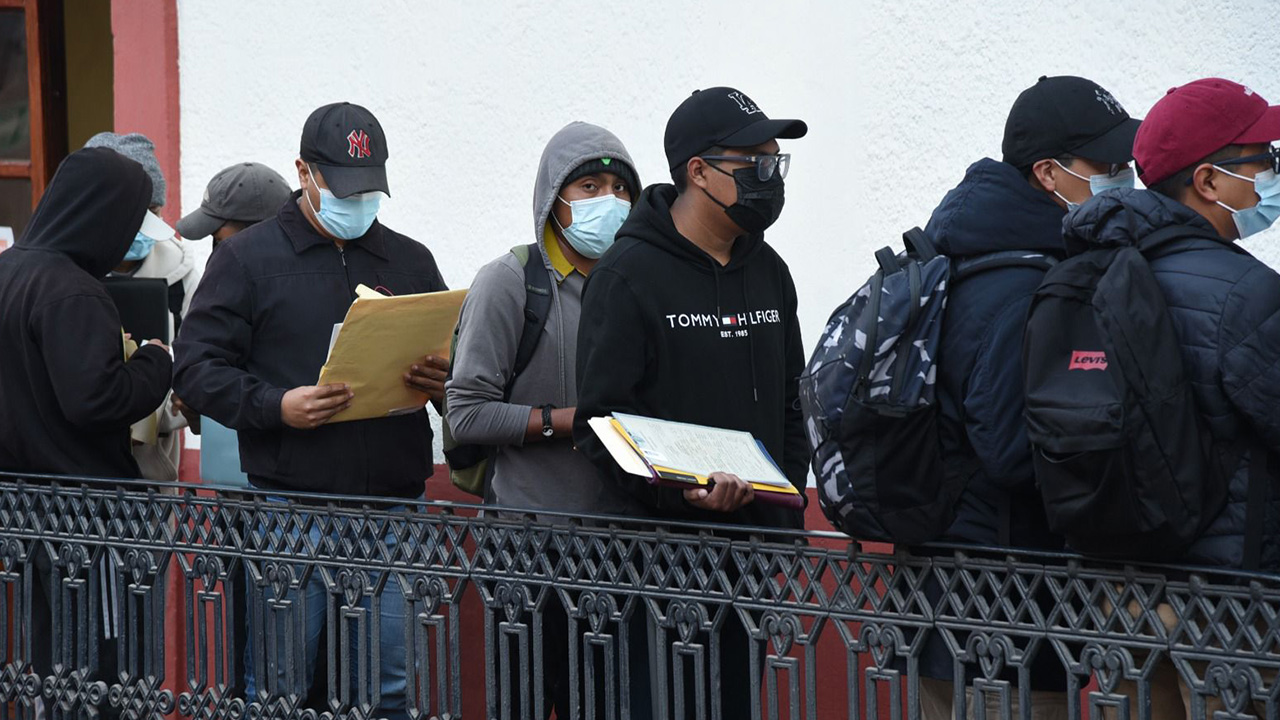Realiza el Ayuntamiento de Tlaxcala registro de jóvenes para tramite de cartilla militar
