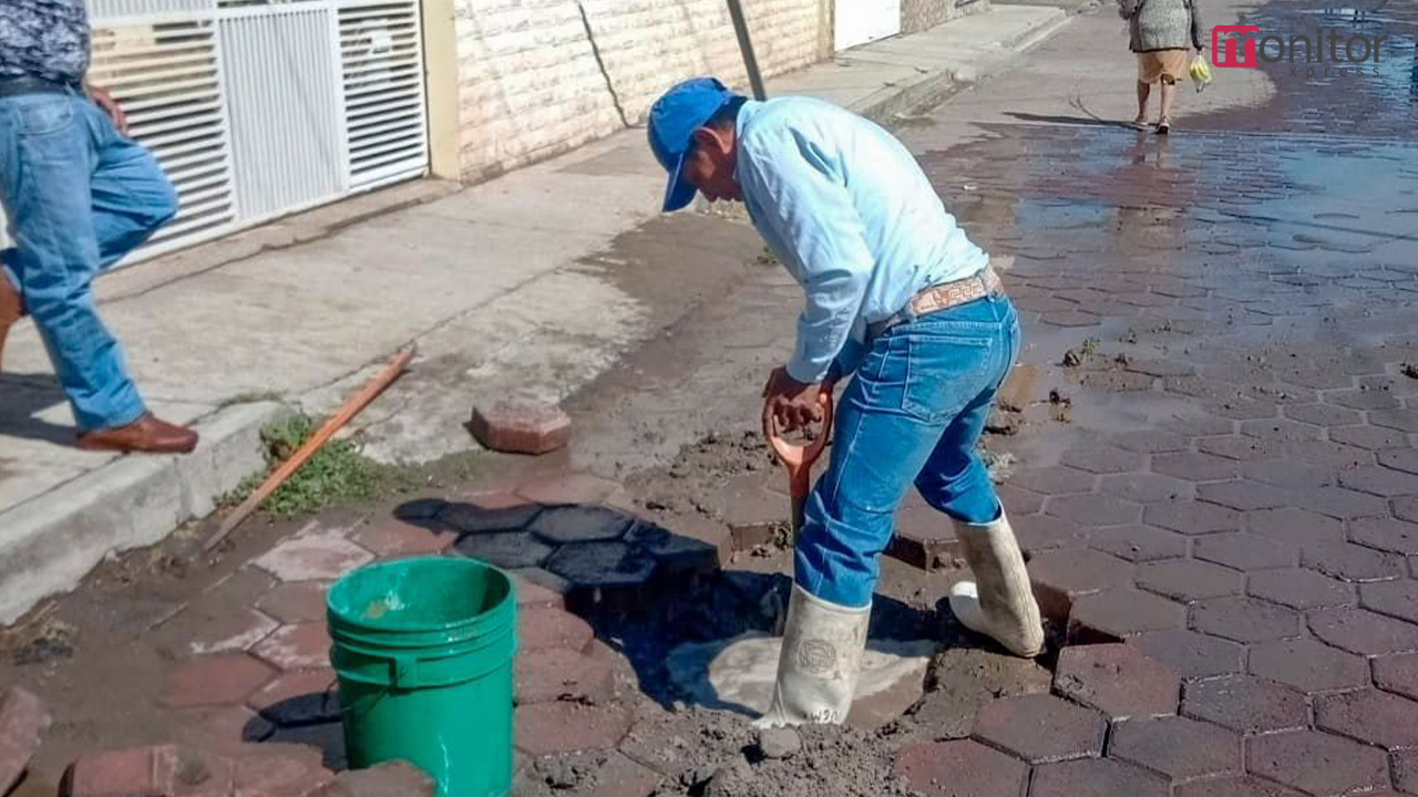 Atiende Capamh Huamantla dos importantes fugas de agua en la cabecera municipal