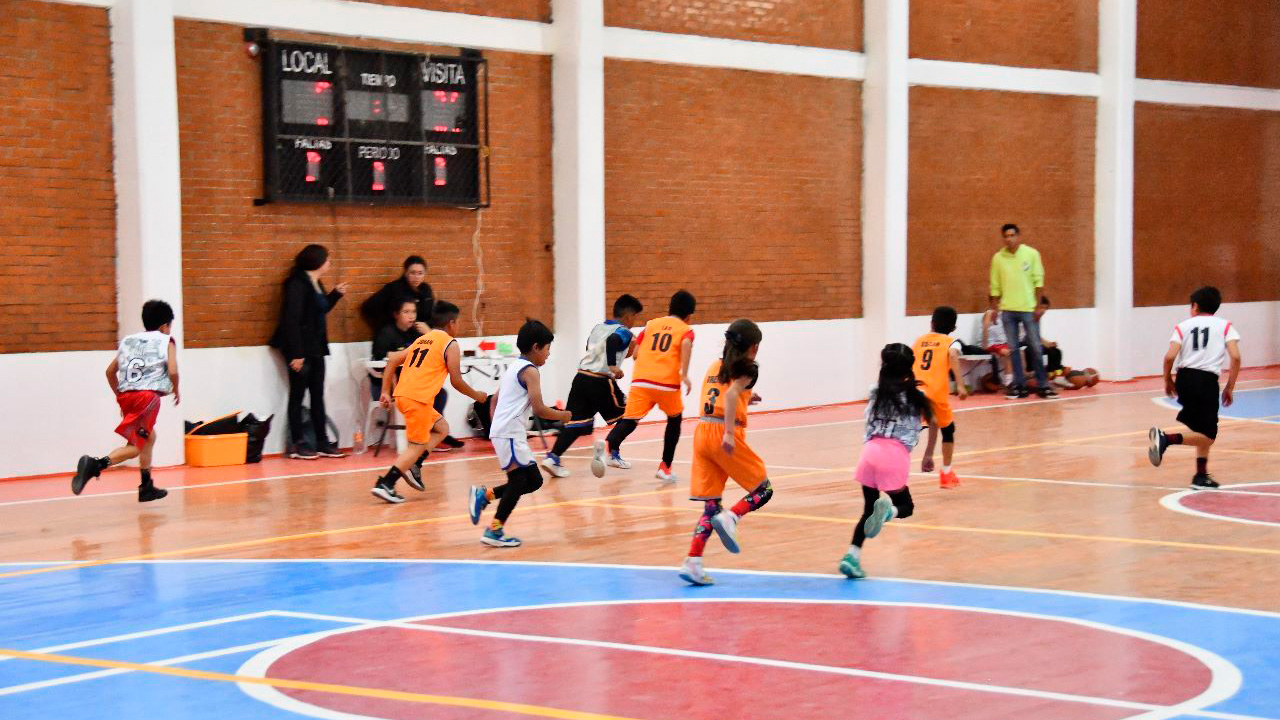 Participan más de 60 equipos en el torneo de basquetbol “48 horas jugando día y noche” en Huamantla