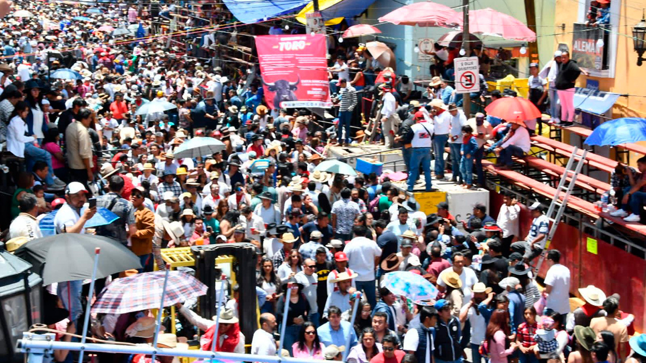 Enciende la adrenalina y la emoción la edición 69 de la tradicional huamantlada el el marco de la Feria Huamantla 2023