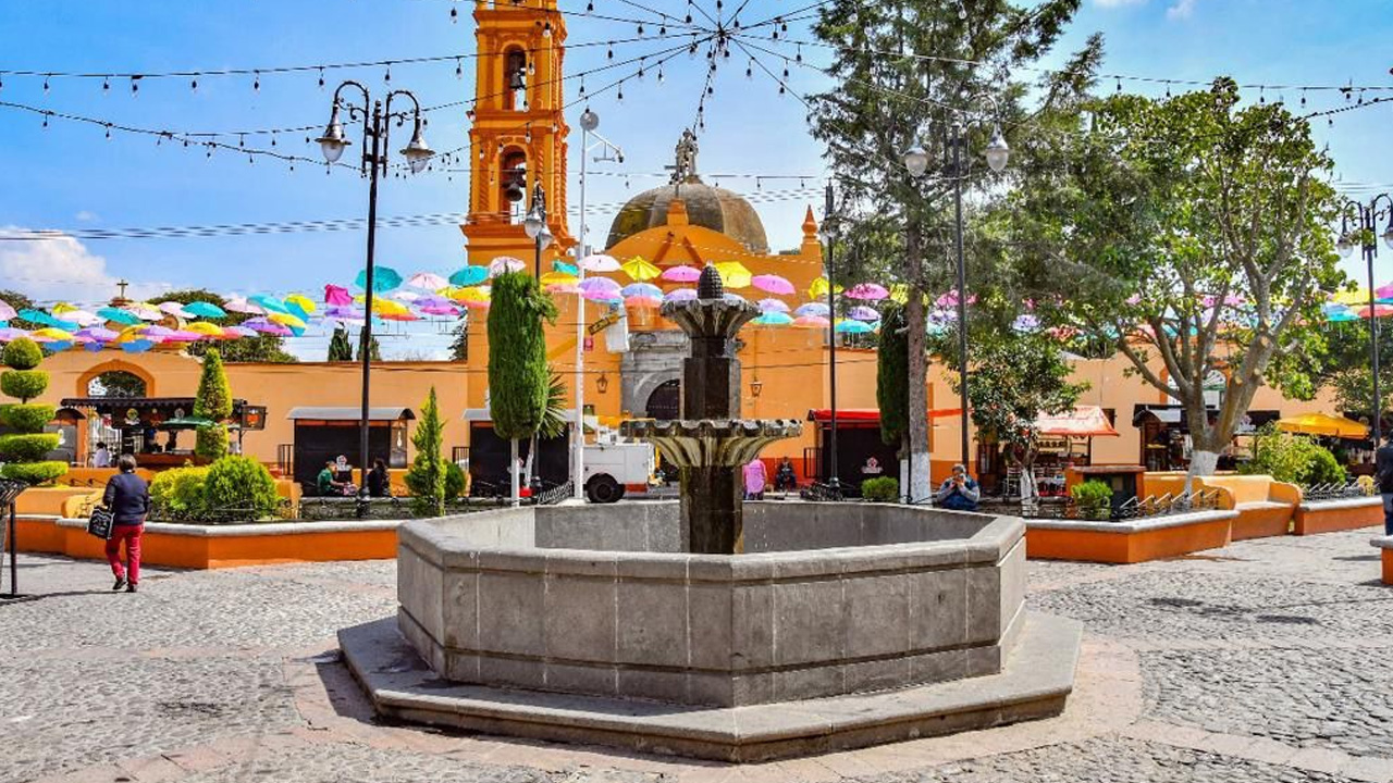 Realiza ayuntamiento de Huamantla jornada de limpieza integral en la plazuela de Jesús