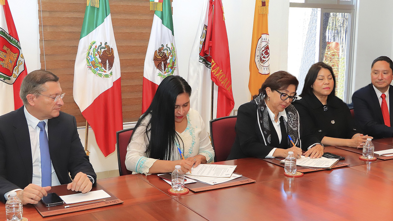 UATx y Senado de la República signan carta de intención para trabajo colaborativo