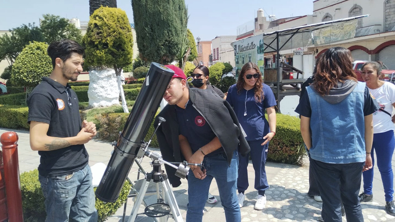 Fue UATx punto de observación de eclipse solar