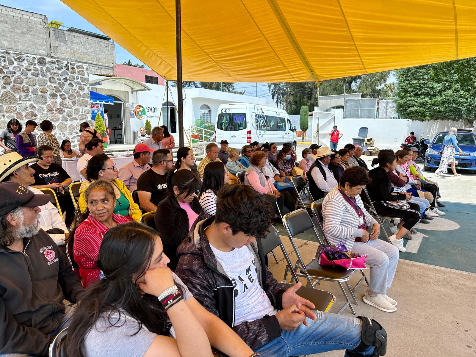 Feria de salud y servicios gratuitos en DIF Huamantla para celebrar el día de las madres