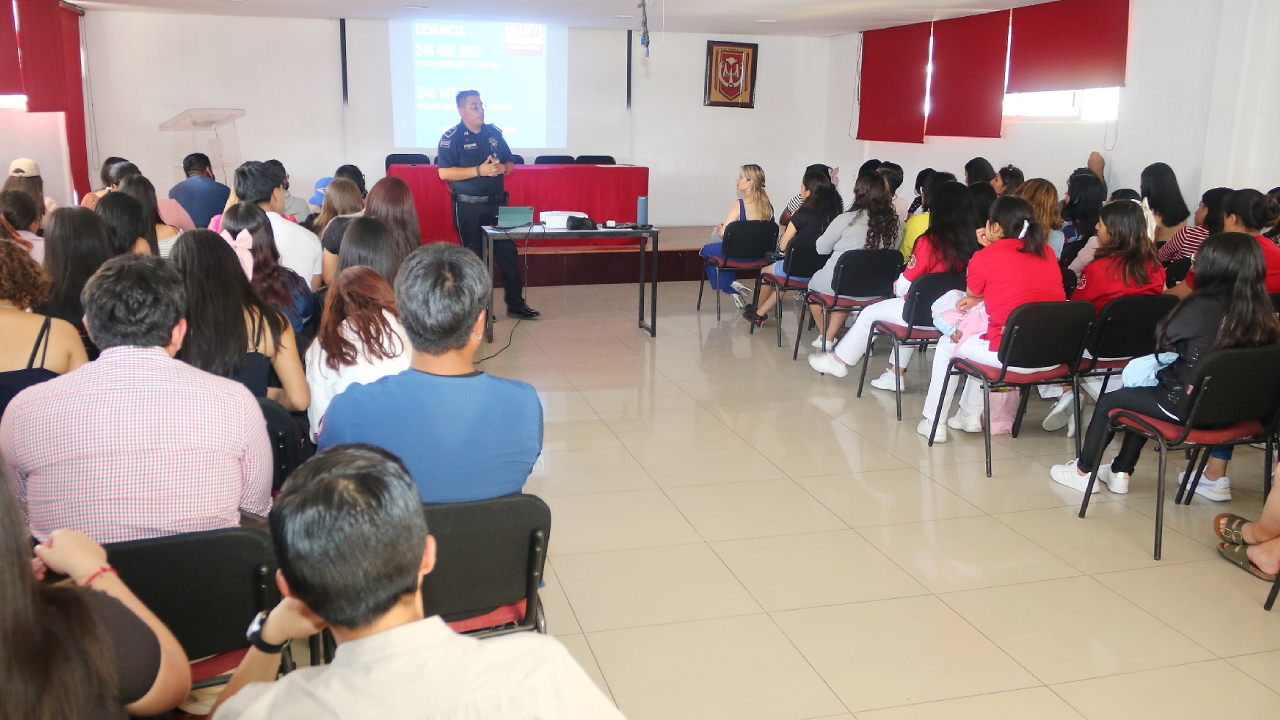 Continúa UATx con jornadas de prevención del delito y cultura de paz