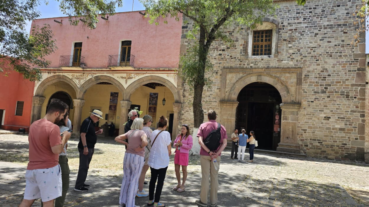 Turistas norteamericanos conocen principales atractivos de Tlaxcala Capital