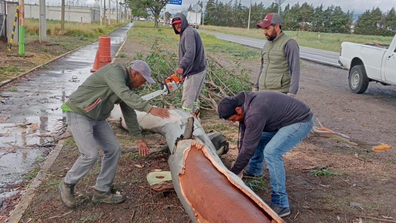 Atienden áreas del ayuntamiento de Huamantla afectaciones por lluvias moderadas