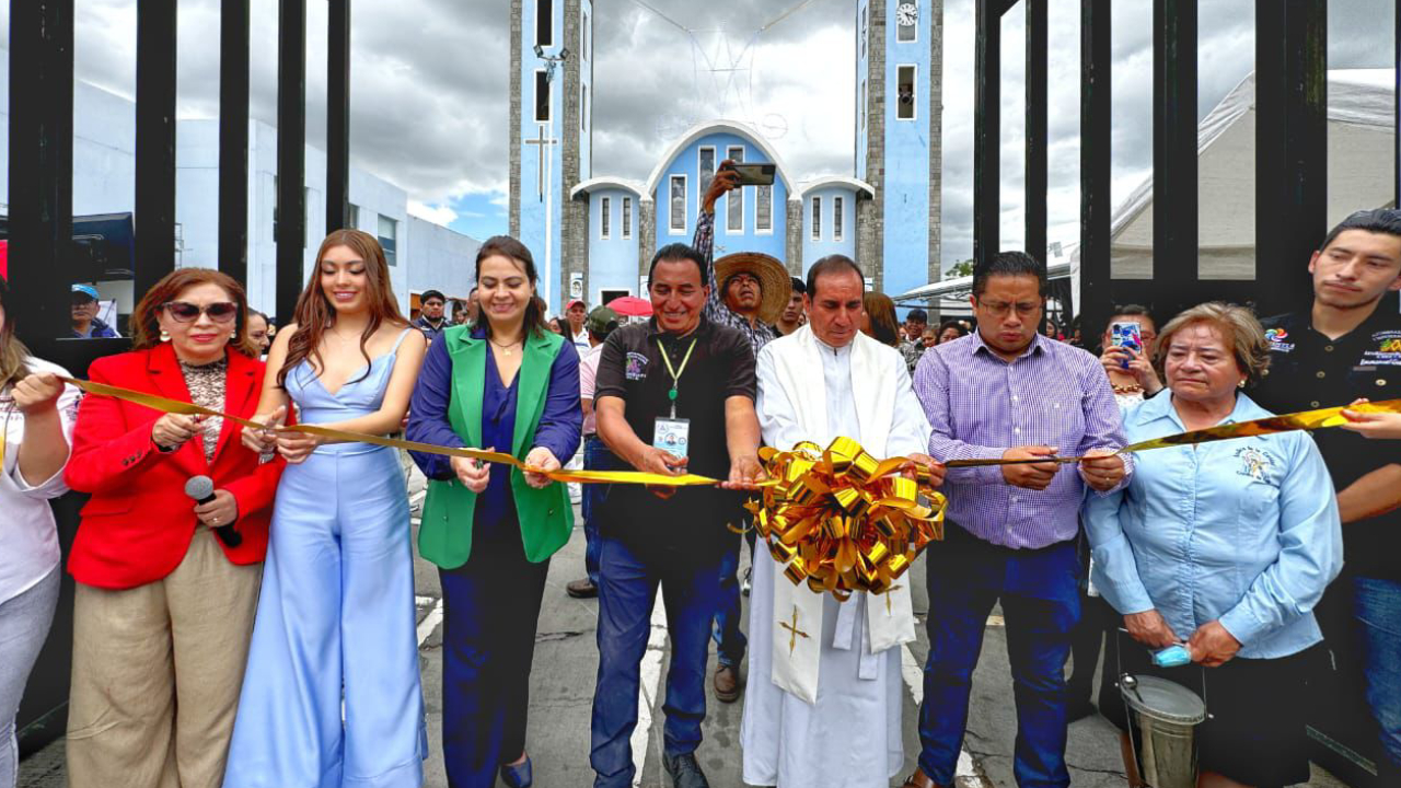 Con alegría y devoción inicia la feria internacional del arte efímero y la dalia Huamantla 2024