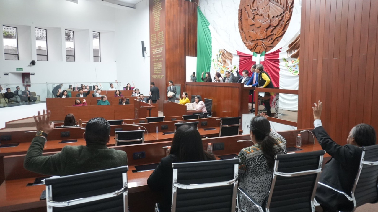 Integra LXV Legislatura de Tlaxcala comisiones ordinarias