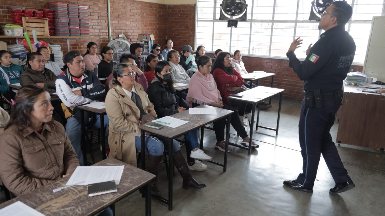 Refuerza Chiautempan estrategia de cultura vial entre padres de familia