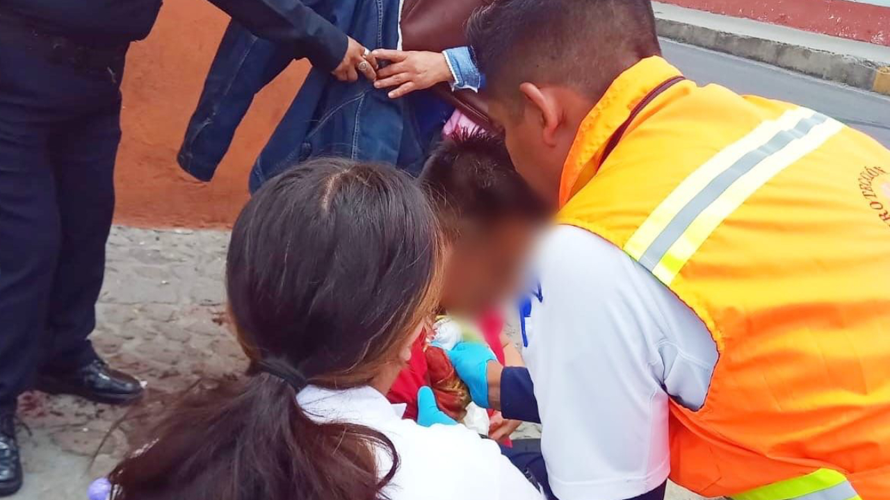 Atiende policía de Huamantla de manera inmediata reporte de persona herida en Plazuela de Jesús