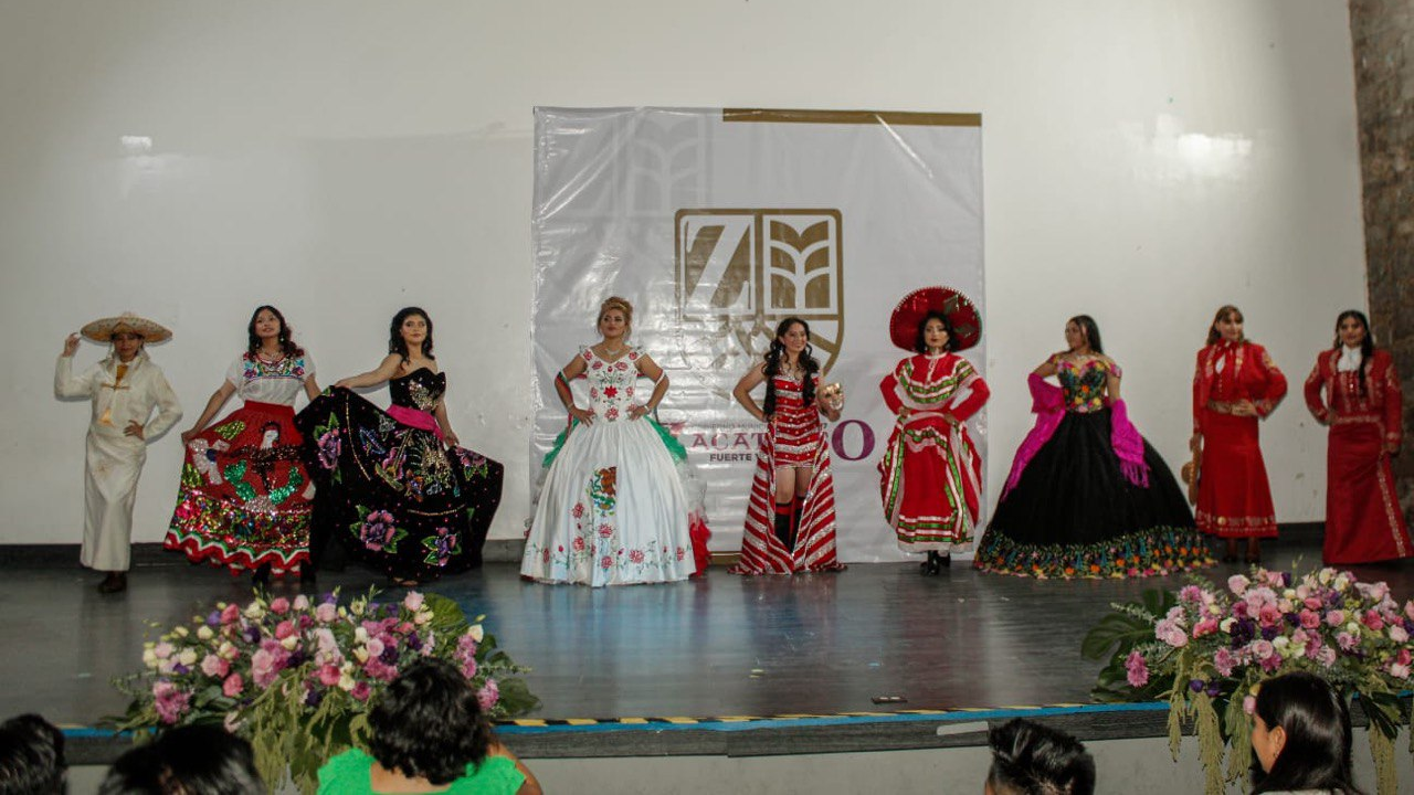 Zacatelco elige a su reina de las fiestas patrias 2024 con bonito certamen