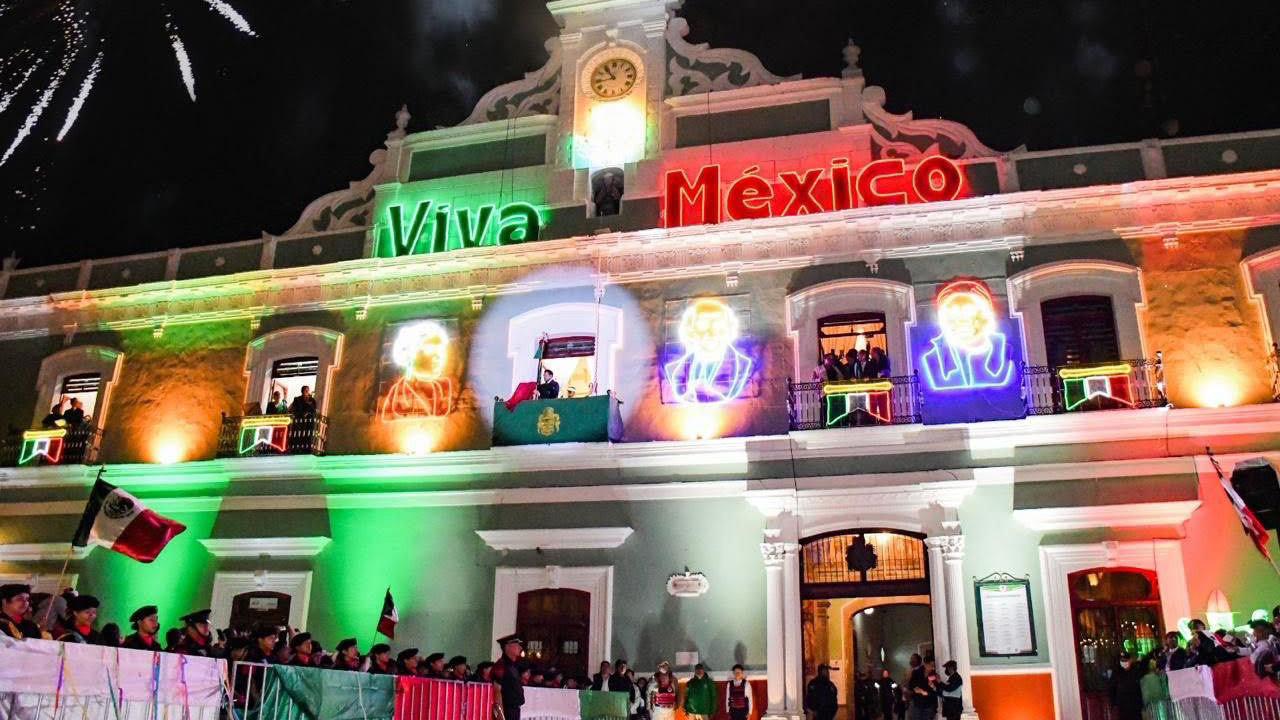 Huamantla celebra una noche mexicana llena de orgullo, alegría y paz social