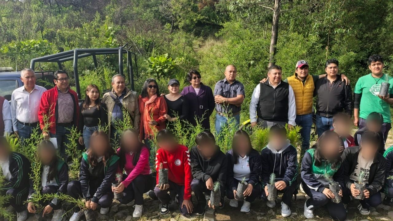 El Alcalde Municipal,  Benjamín Atonal Conde, encabezó una jornada de reforestación en la parte alta de la cabecera municipal.