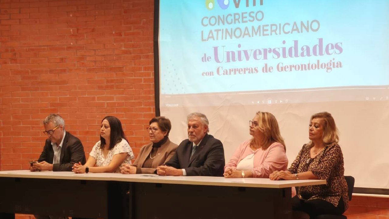 Investigadores de la UATx presentan novedosas propuestas para promover una vida plena para el adulto mayor