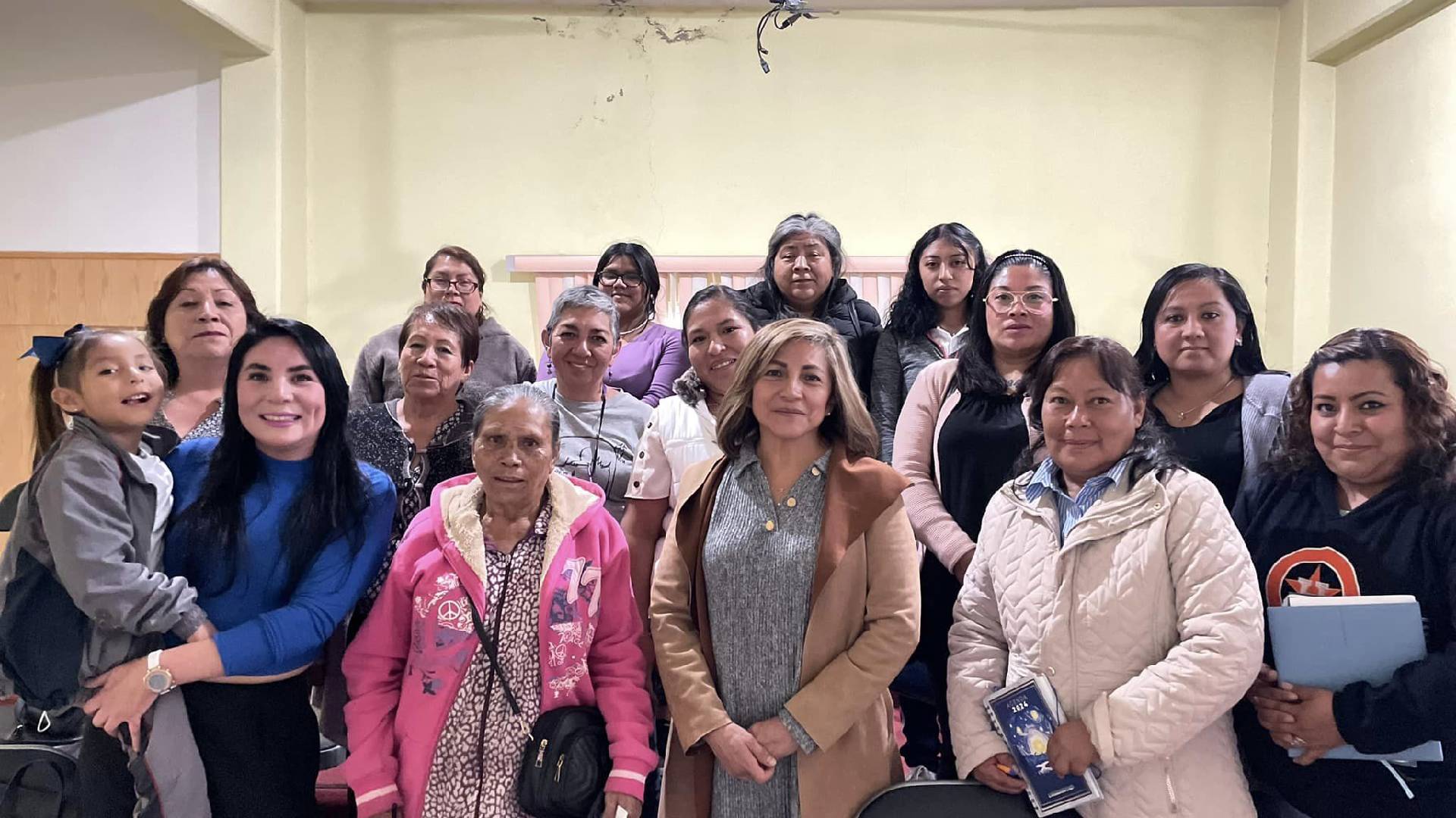 Primera reunión del instituto municipal de la mujer en Amaxac de Guerrero