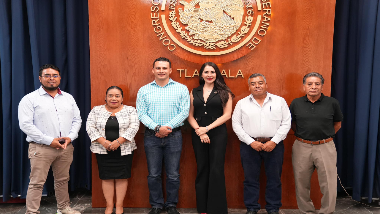 Reunión de Trabajo en Apetatitlán Aborda Temas Clave para la Ciudadanía