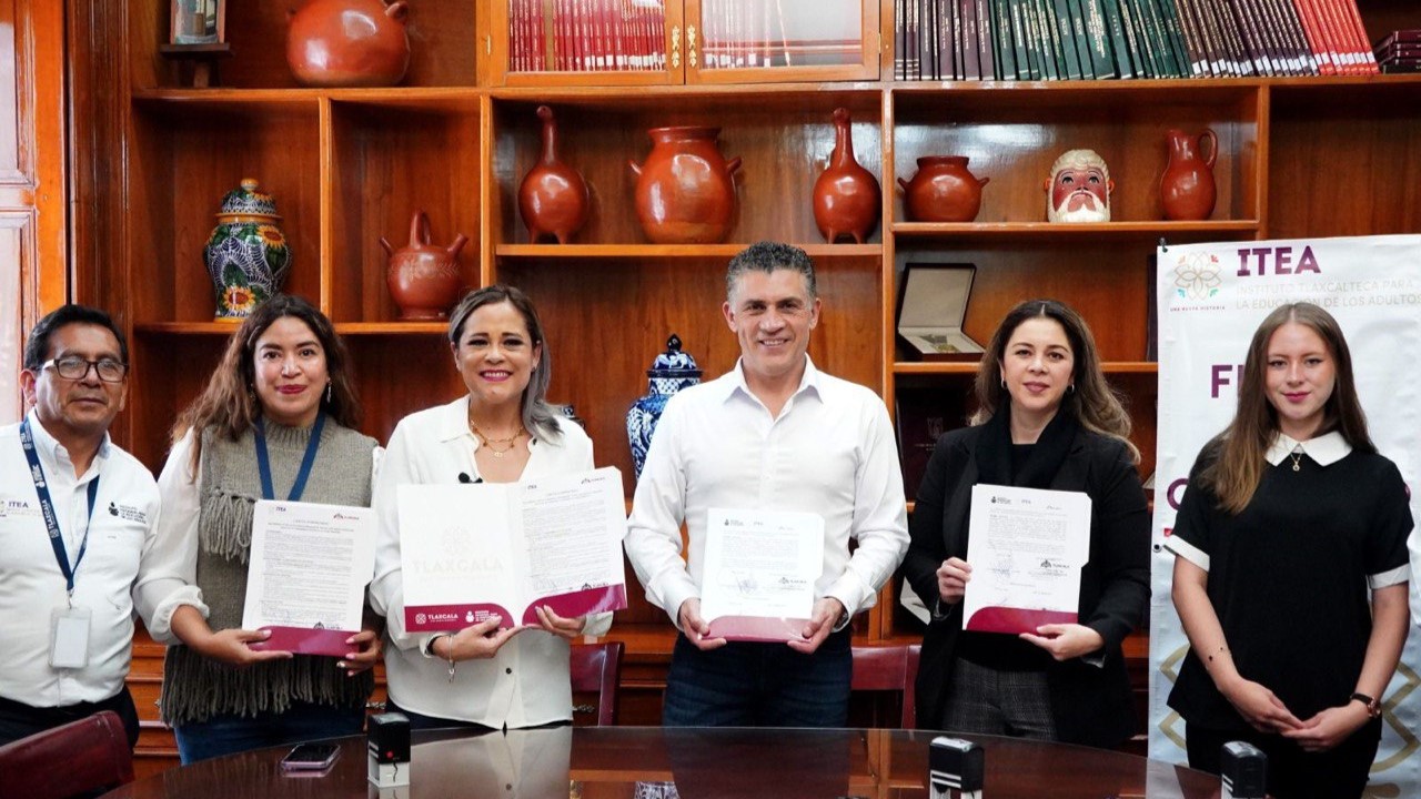 Ayuntamiento de Tlaxcala de Xicohténcatl e ITEA firman convenio para reducir el rezago educativo