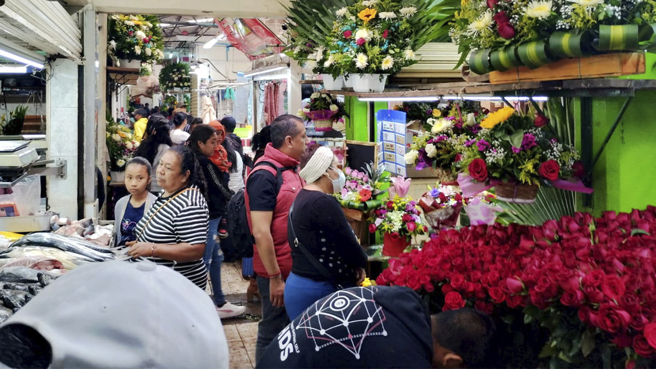 Alta actividad comercial en Chiautempan este 10 de mayo