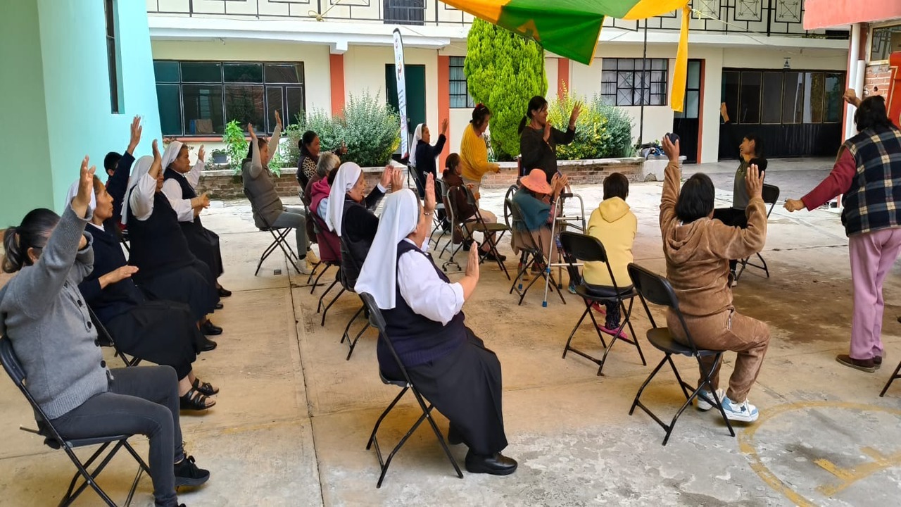 La UATx abre espacios de aprendizaje inclusivos para las personas mayores