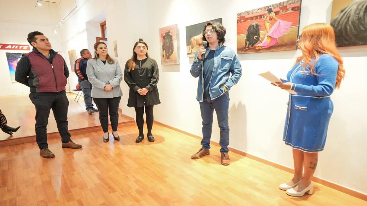 Recibe galería Desiderio Hernández Xochitiotzin exposición “el color de la tauromaquia”