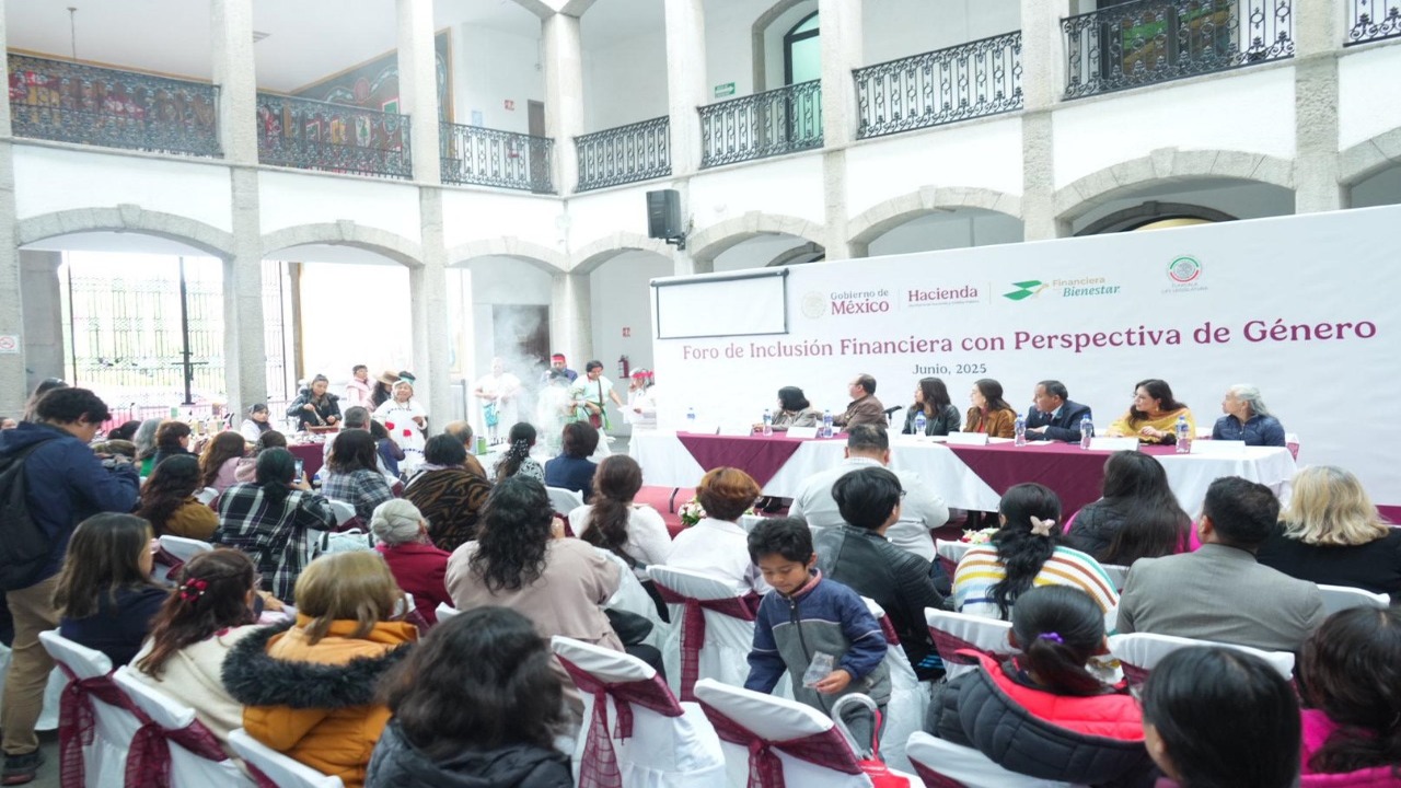 Impulsa Lorena Ruíz inclusión financiera con enfoque de género en el Congreso de Tlaxcala