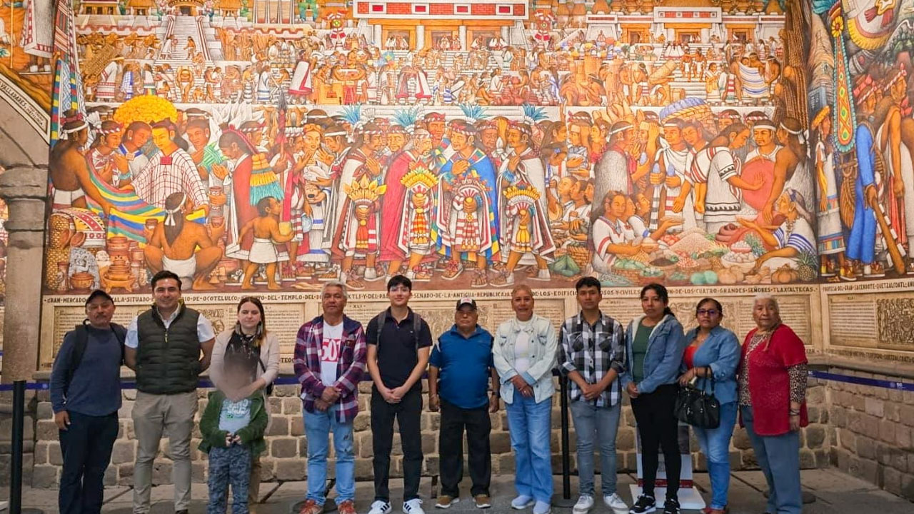 Alfonso Sánchez García fortalece la identidad cultural con recorridos históricos guiados en la capital