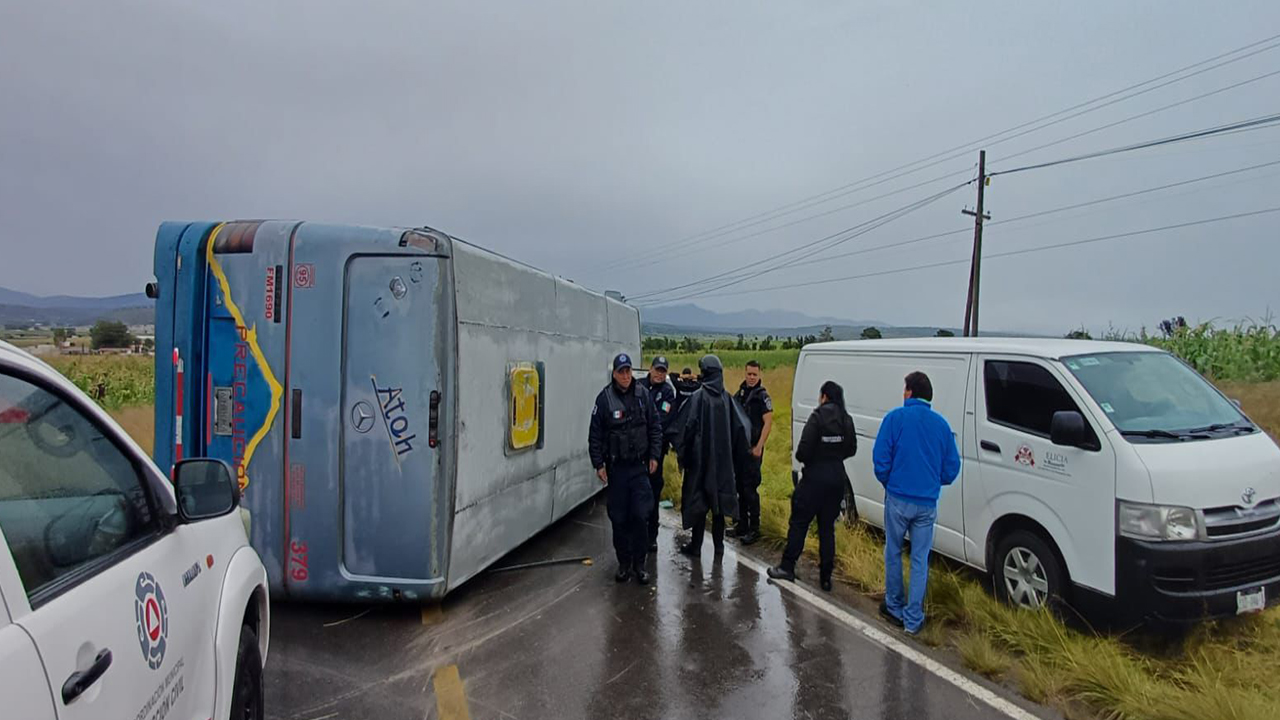 La Dirección de Seguridad Pública, Tránsito y Protección Civil, informa que se brindó atención  a un incidente en la carretera que conduce a la comunidad de Benito Juárez.