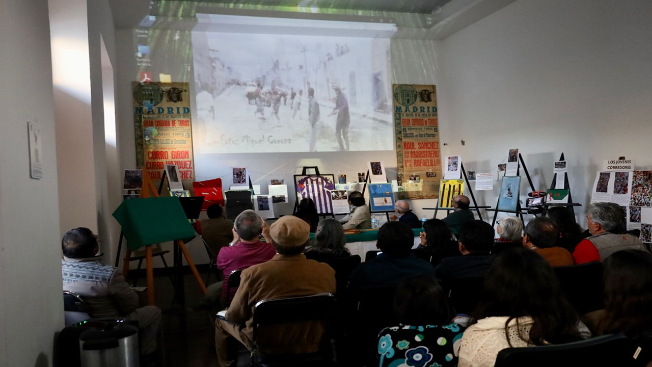 Huamantla honra la memoria de Gonzalo Macías Galavís, impulsor de la Huamantlada y el deporte en Huamantla