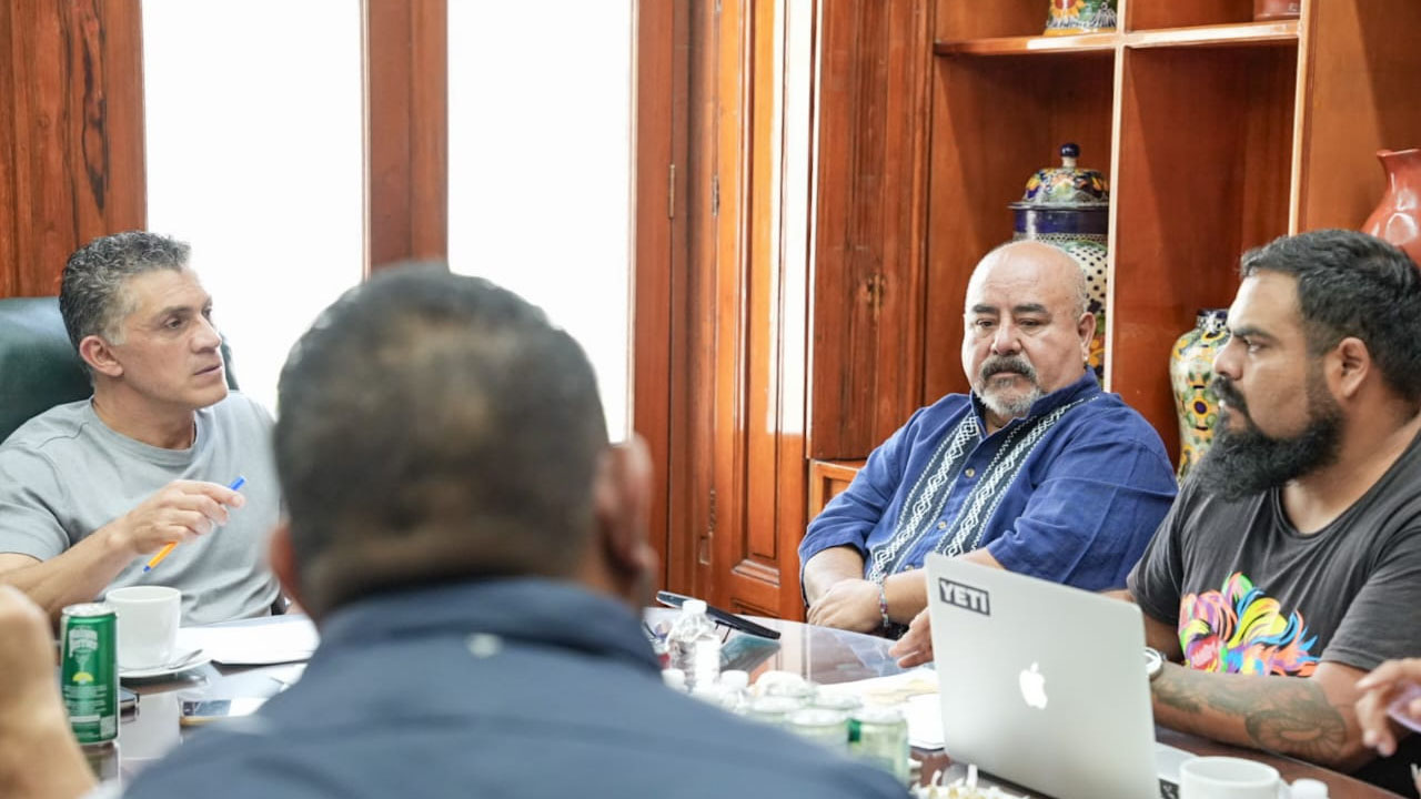 Alcalde Alfonso Sánchez García y animalistas acuerdan trabajo en favor del rescate de perros en situación de calle