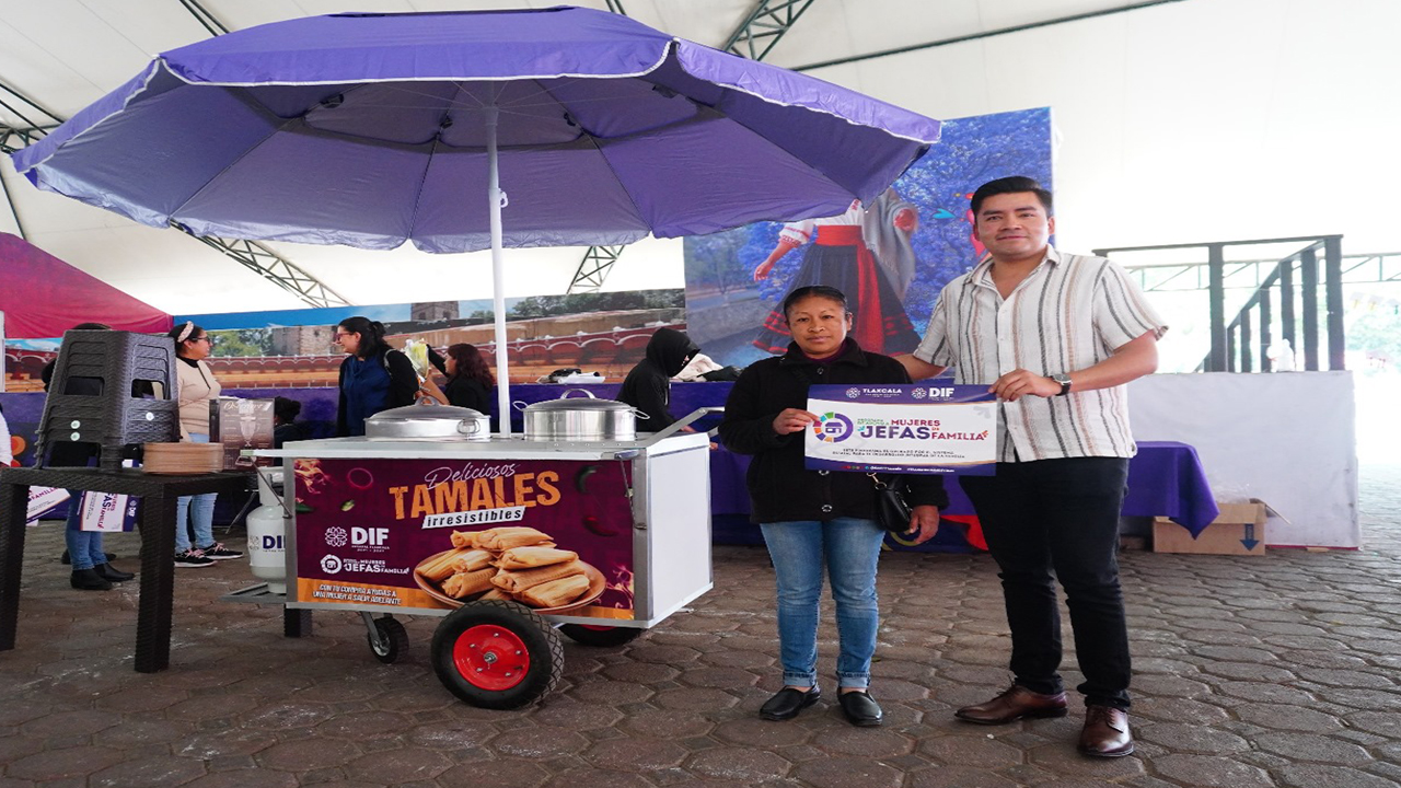 Nueve jefas de familia de Zacatelco reciben apoyos del programa estatal “Jefas de Familia” gracias al DIF Municipal