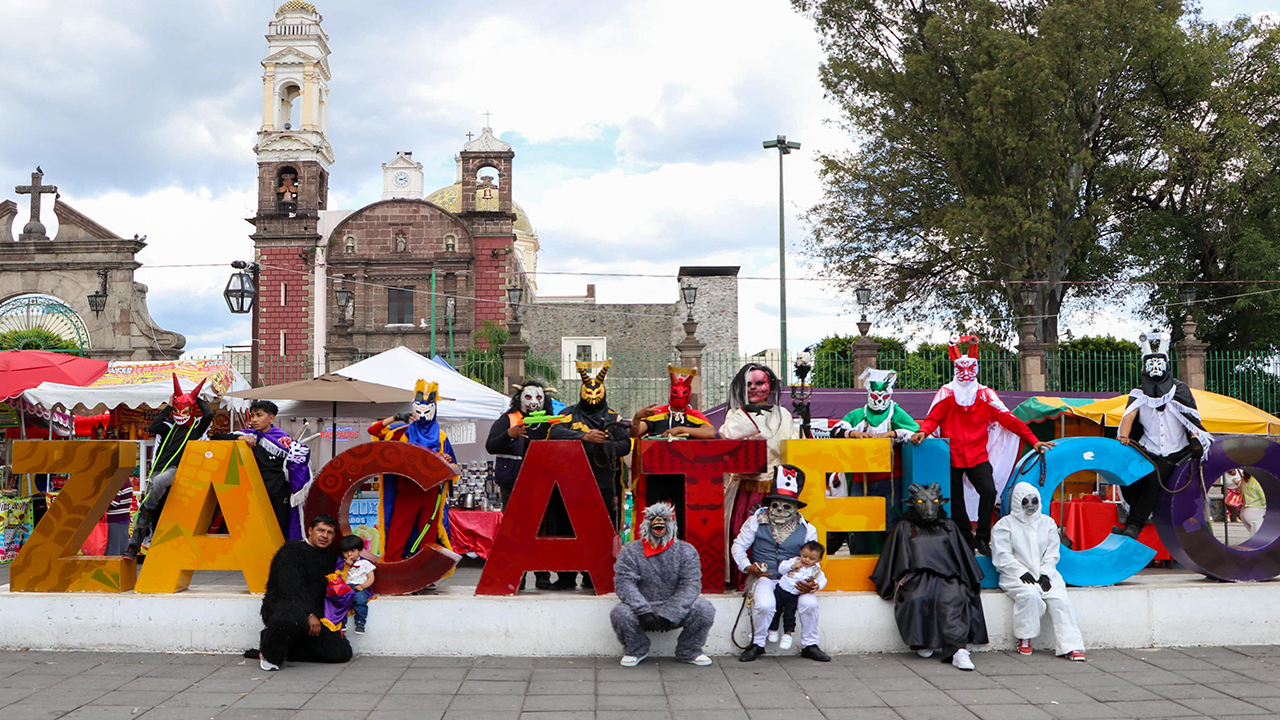 Participa el carnaval de Diablos y Negros de Coltzingo, en el mes del General Domingo Arenas.