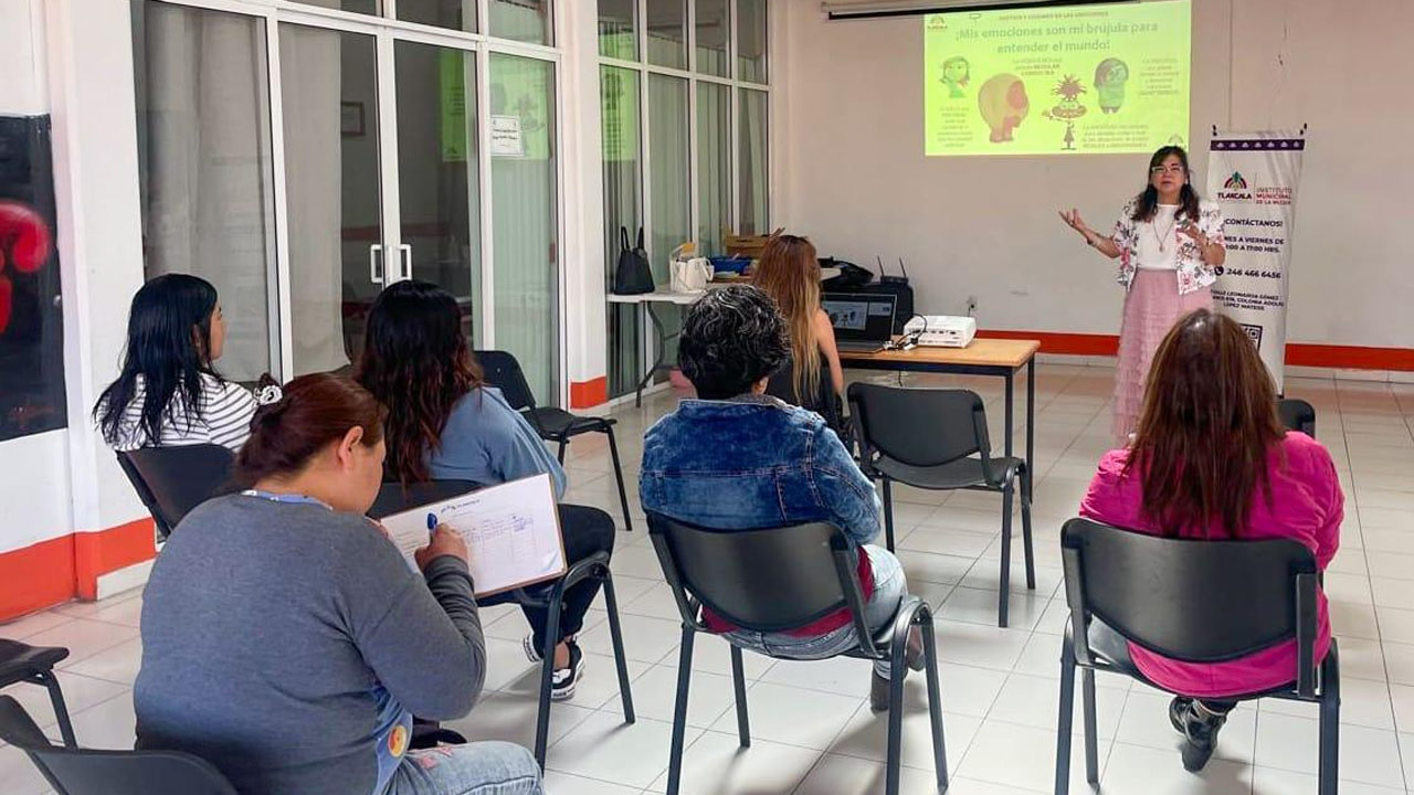 Llevó ayuntamiento de Tlaxcala jornada de desarrollo, salud y empoderamiento a mujeres de la comunidad de Ixtulco