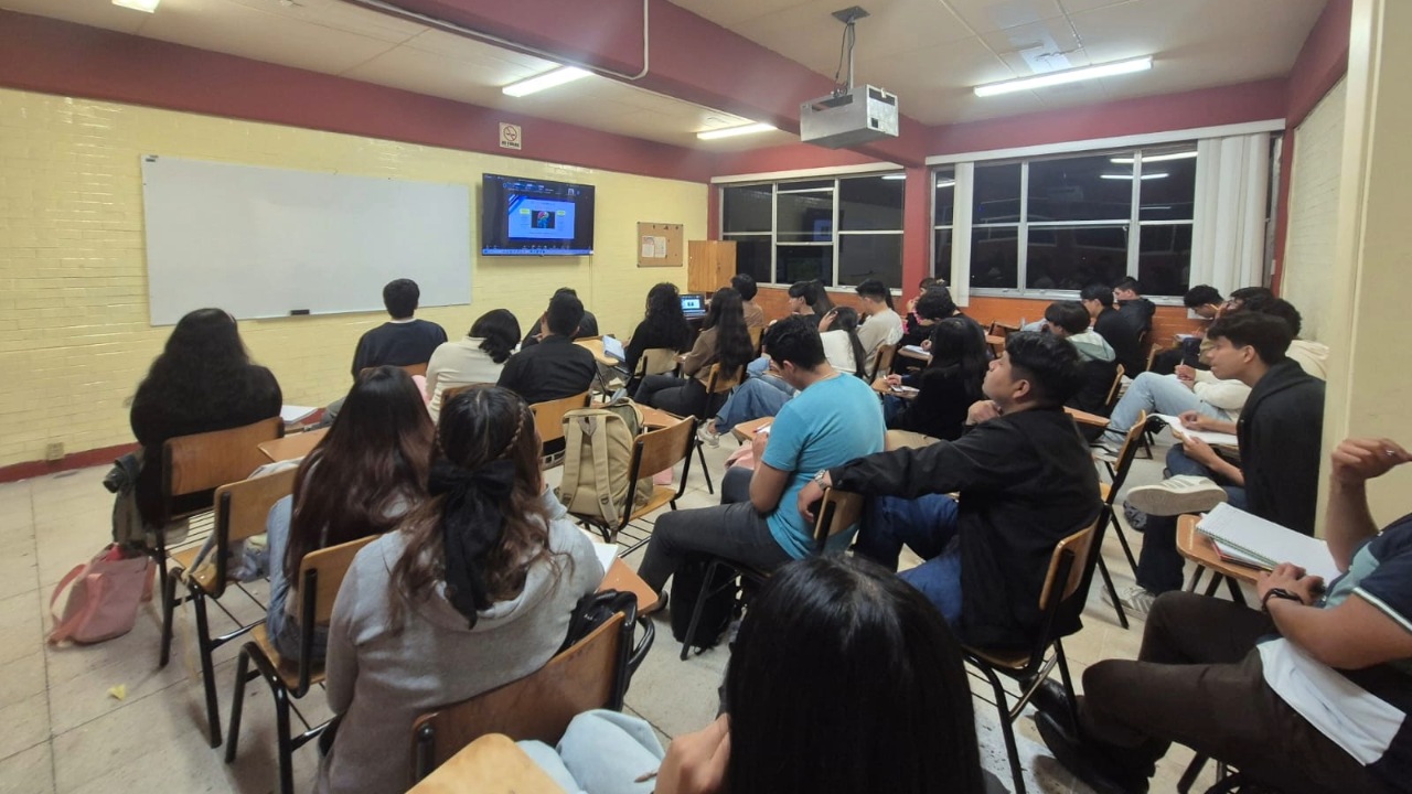 UATx y UMET de Ecuador fomentan diálogo interdisciplinario