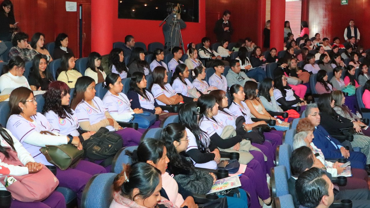 Inauguró Rector de la UATx Simposio de bioética en la primera infancia