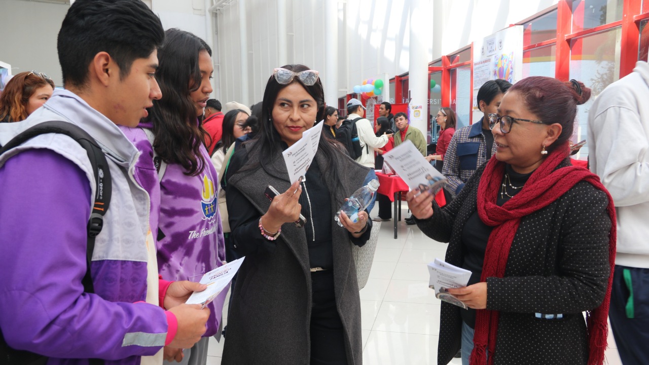 Realizó la UATx su Sexta Feria Profesiográfica