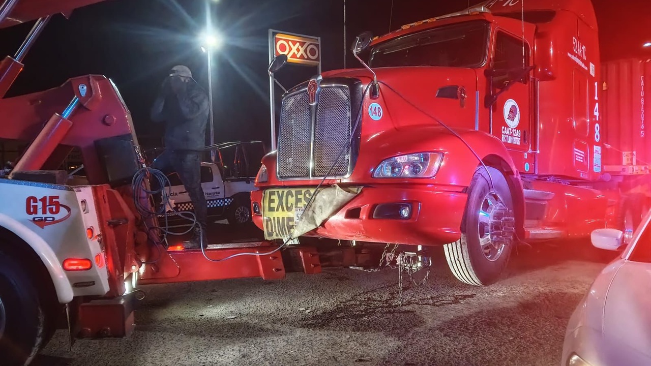 La Dirección de Seguridad Pública de Huamantla logra la recuperación de un tractocamión robado con violencia